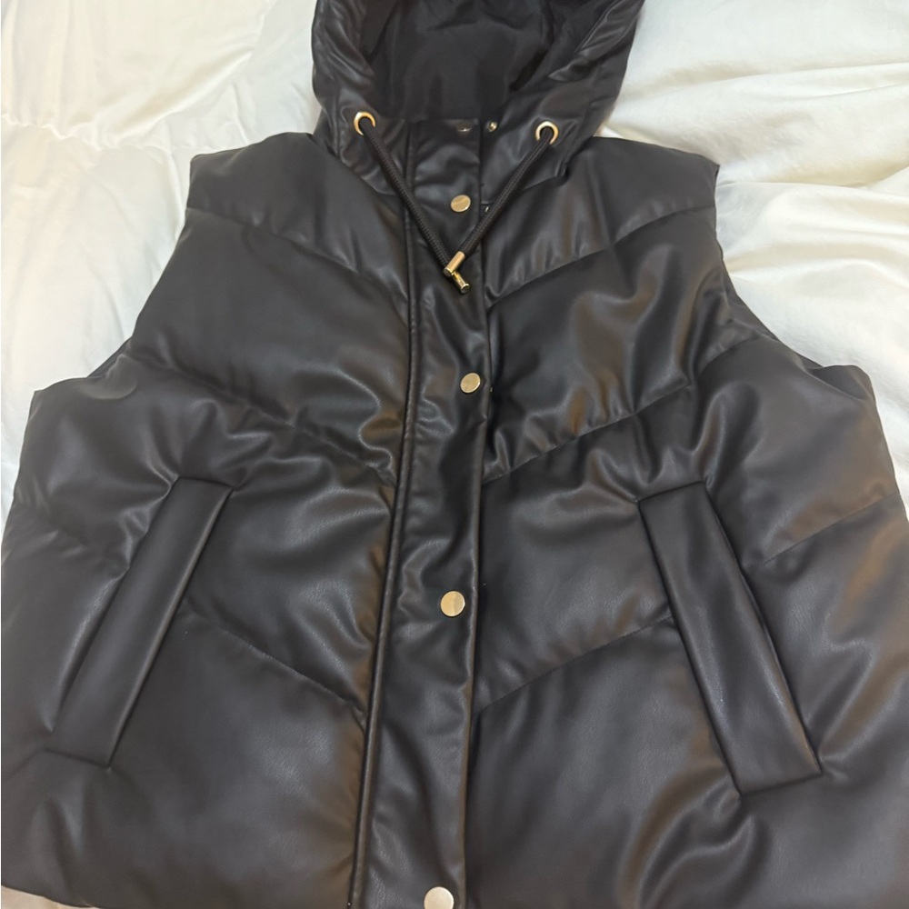 Zara Black Hooded Faux Leather Puffer Vest XS